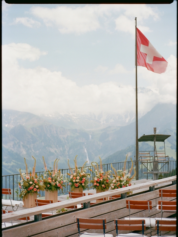 Fleurs cérémonie Mariage Suisse Alpes