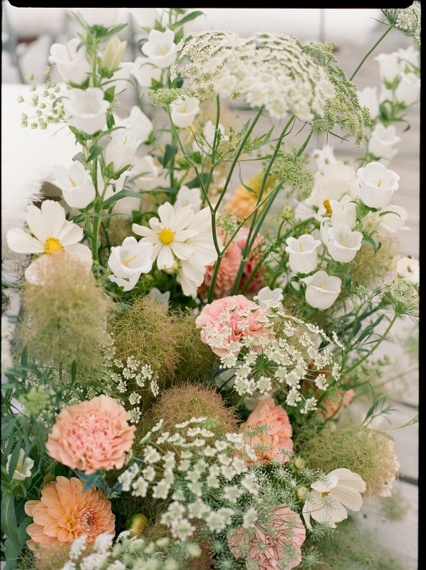 Fleurs cérémonie Mariage Suisse Alpes