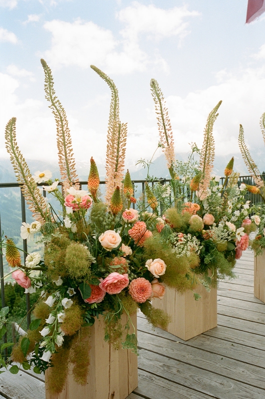 Fleurs cérémonie Mariage Suisse Alpes