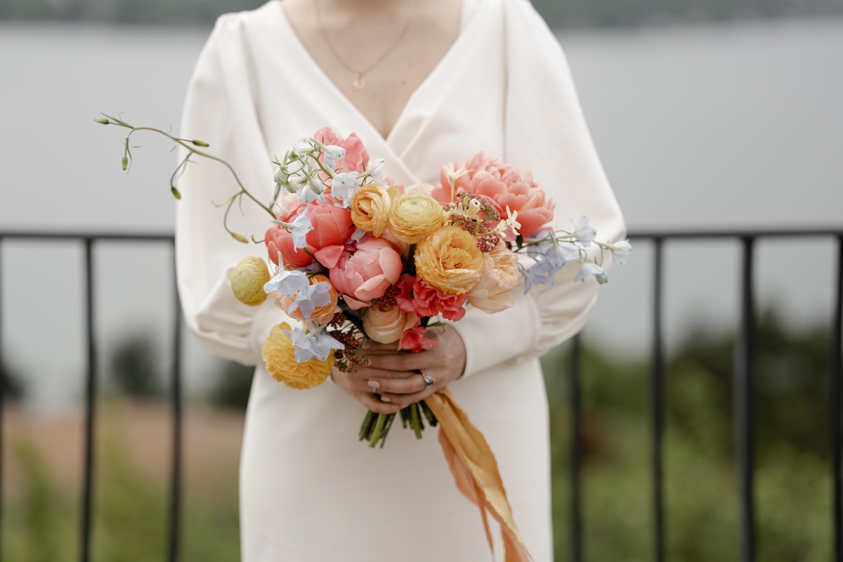 Colorful wedding flowers Geneva