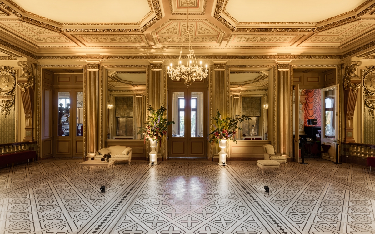 Flower decor exclusive event Grand Theatre Geneva