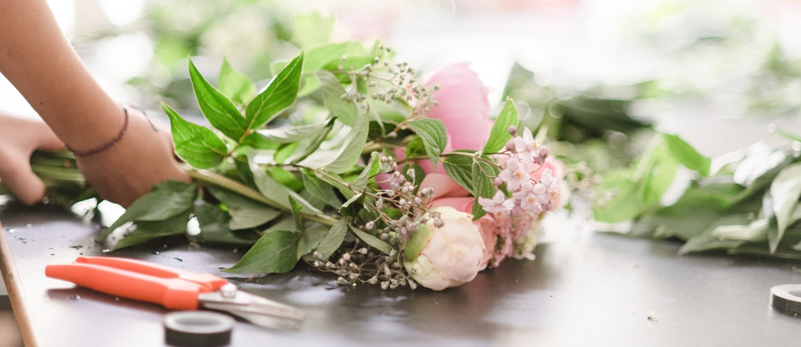 Ateliers cours floraux sur Genève confection du bouquet